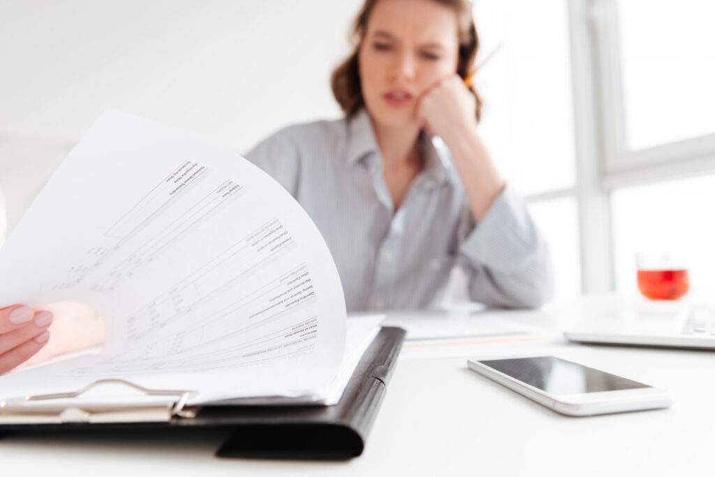 ¿Cómo reclamar una deuda sin contrato escrito? Pruebas y opciones legales